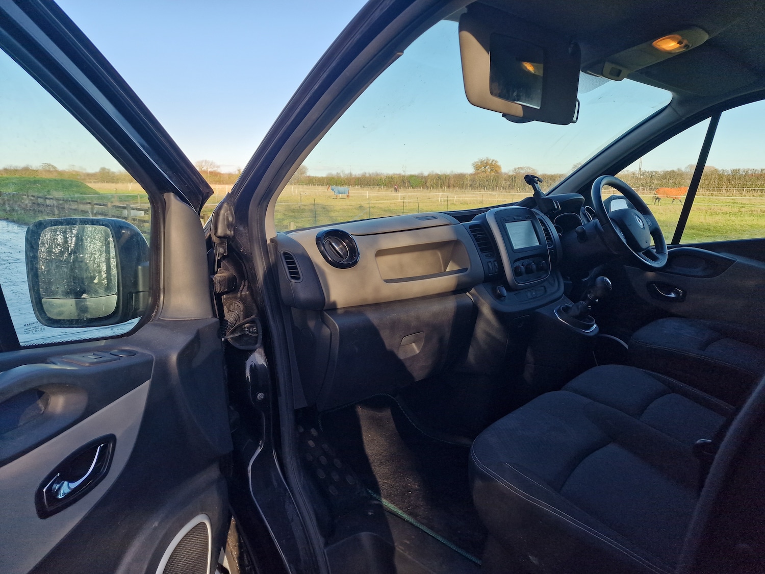 Used Renault Trafic 2016 for sale - 77129763: Photo 16