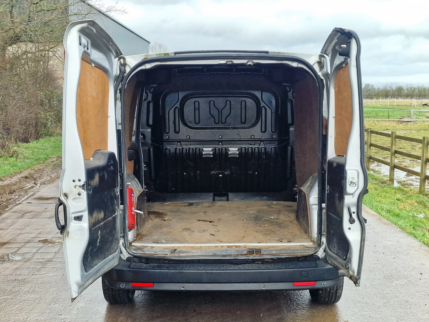 Used Vauxhall Combo 2016 for sale - 77631172: Photo 12