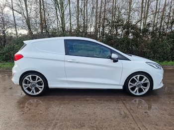 Used Ford Fiesta 2019 for sale - 76921561: Photo