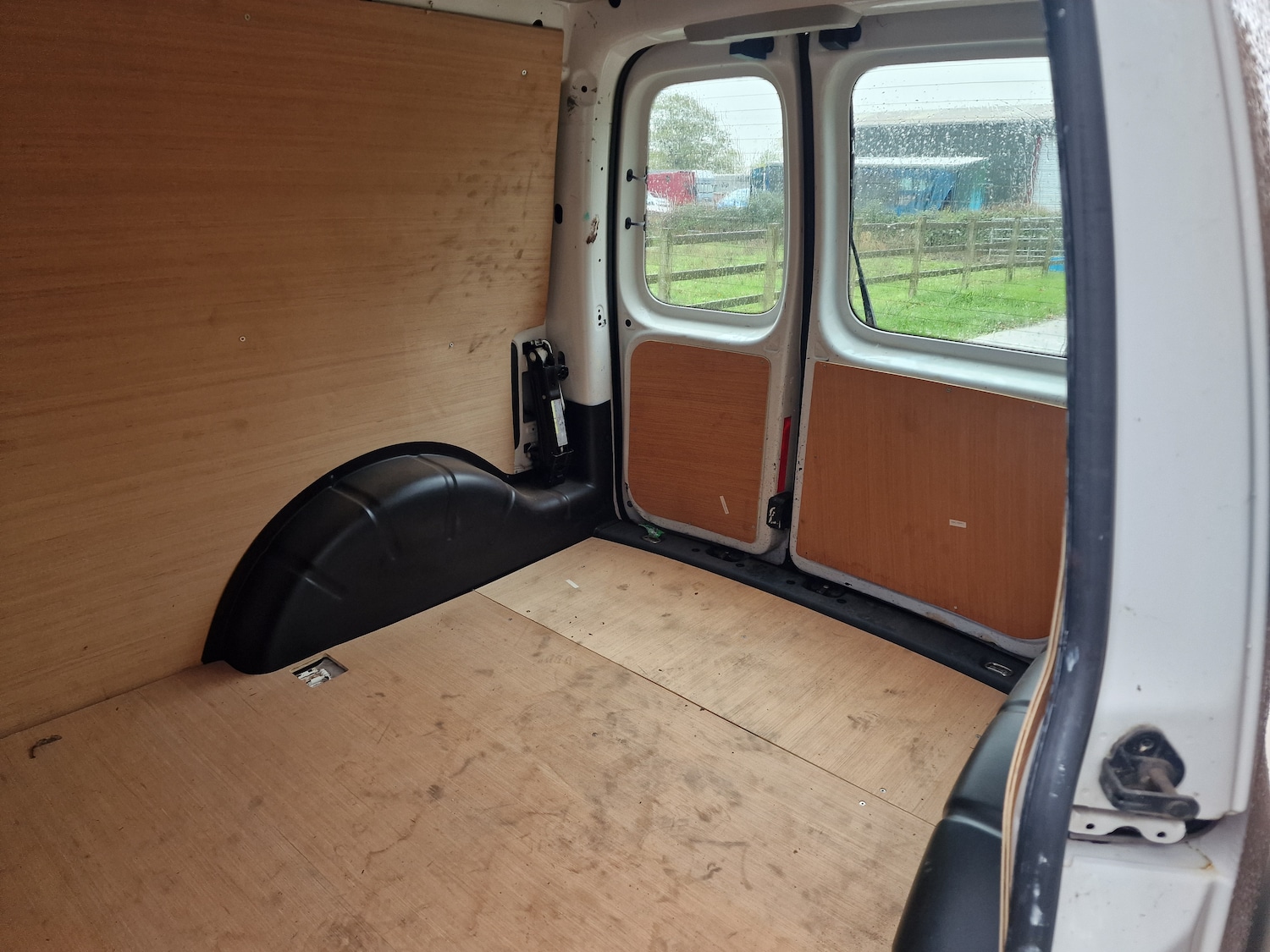 Used Volkswagen Caddy 2012 for sale - 76565121: Photo 13