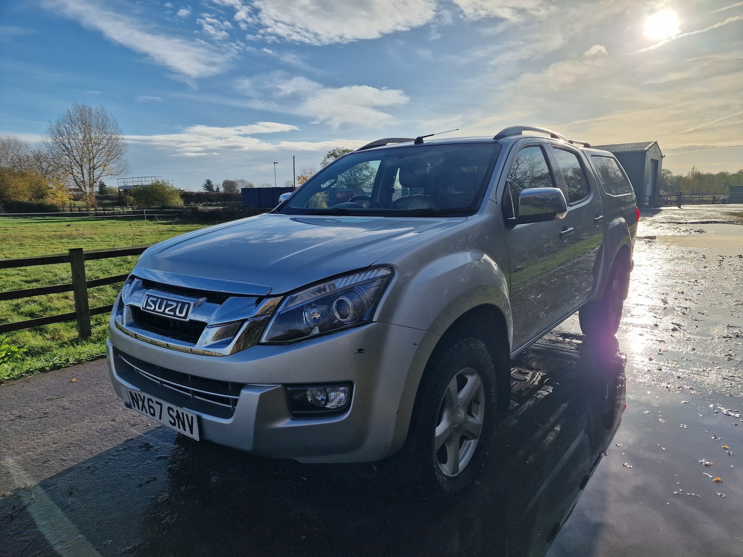 Used Isuzu D-Max 2017 for sale - 76482838: Photo 1