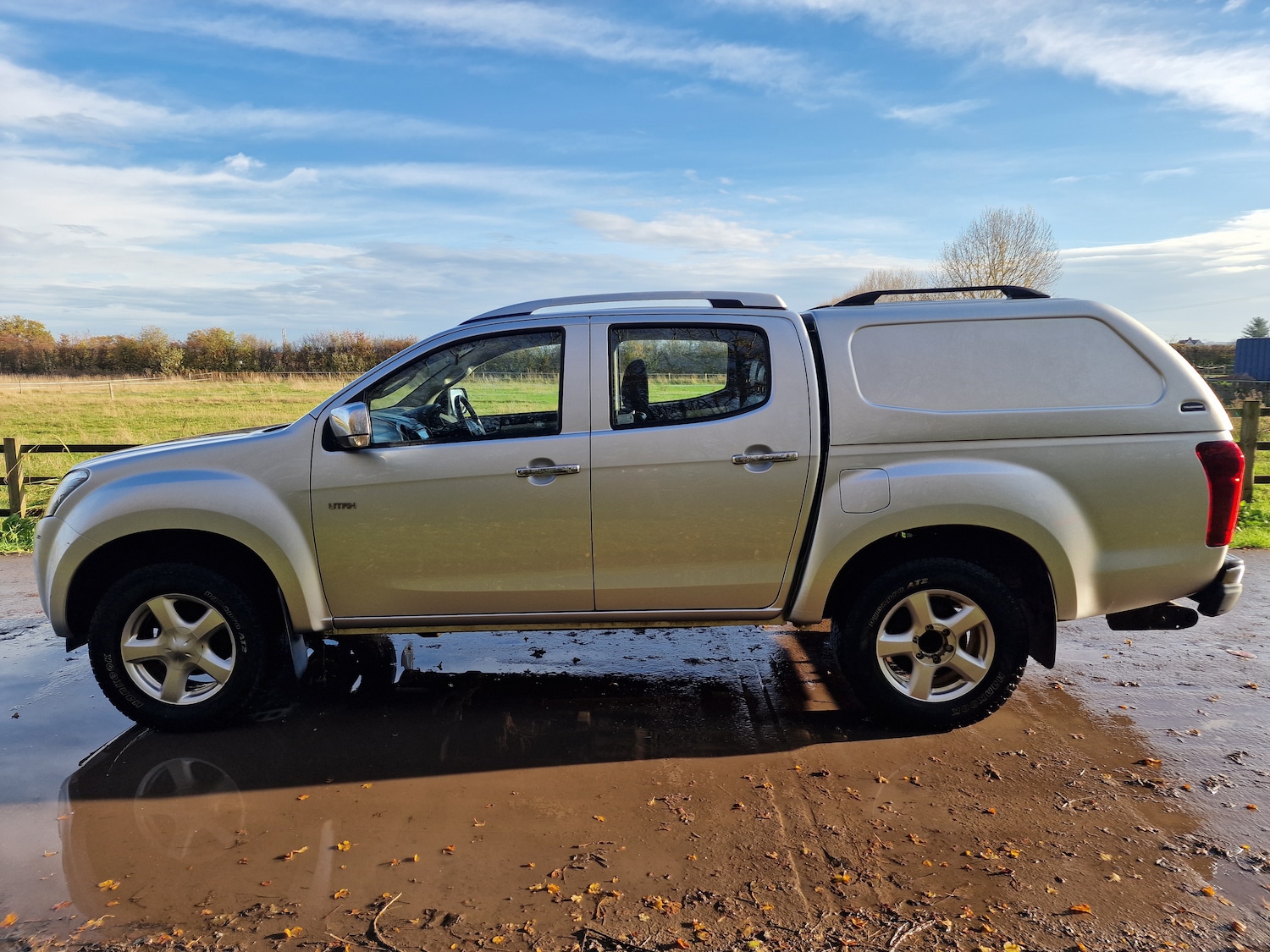 Used Isuzu D-Max 2017 for sale - 76482838: Photo 9