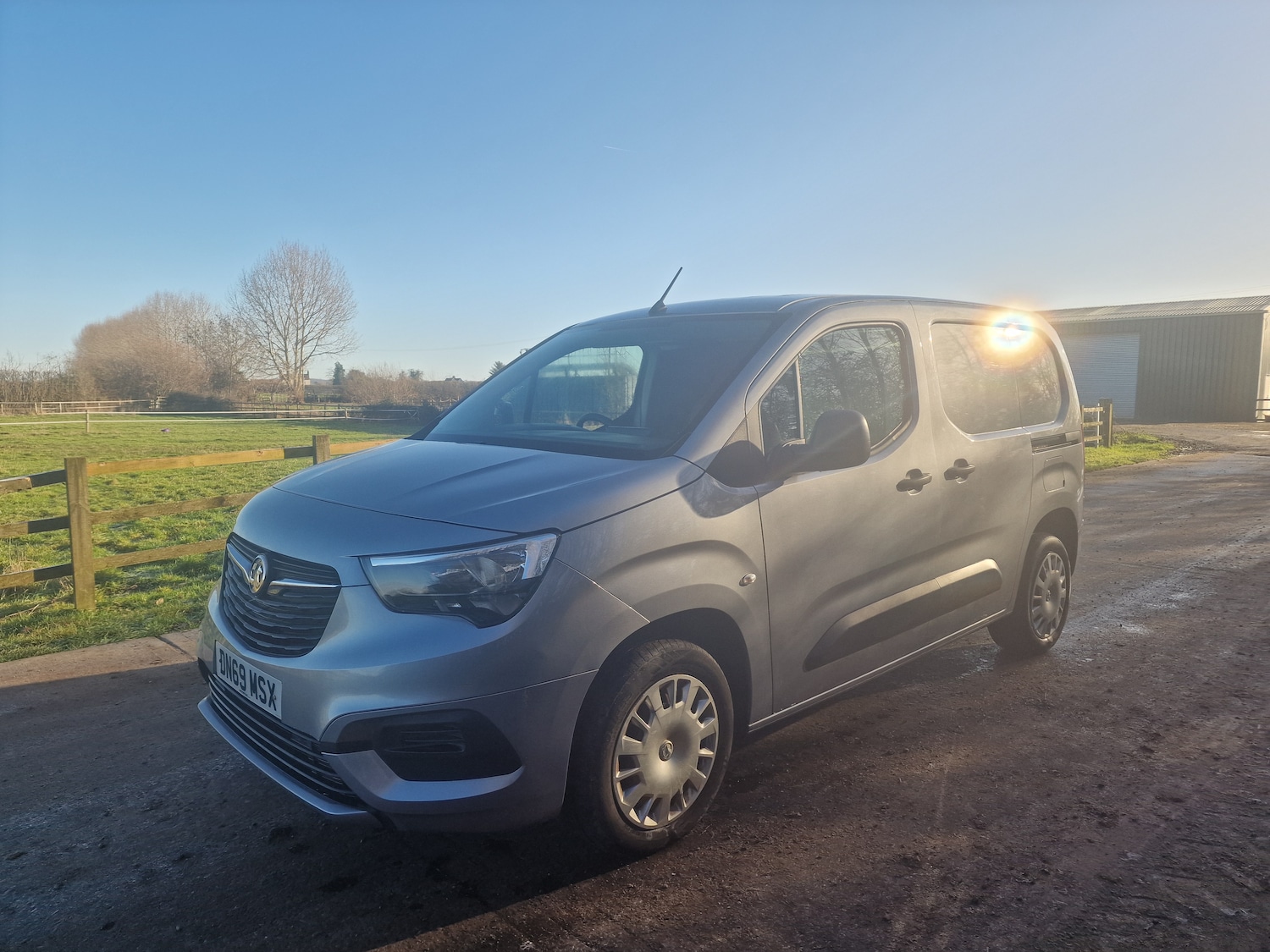 Used Vauxhall Combo 2019 for sale - 77113174: Photo 2