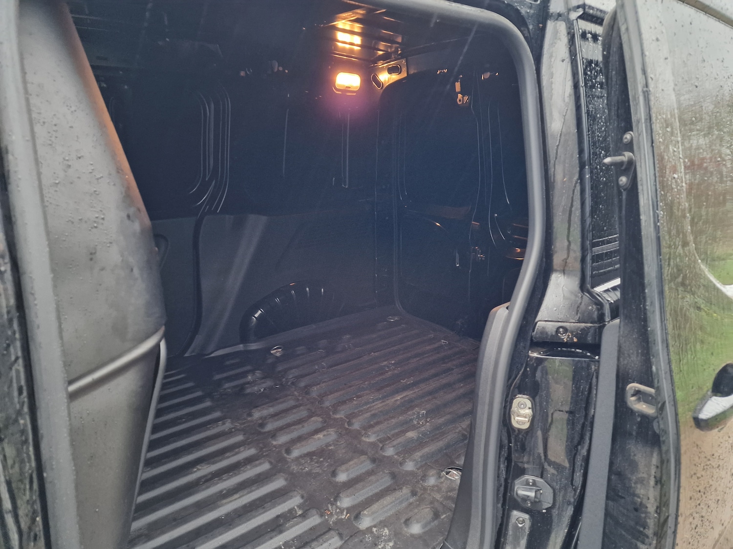 Used Peugeot Partner 2021 for sale - 76881992: Photo 13