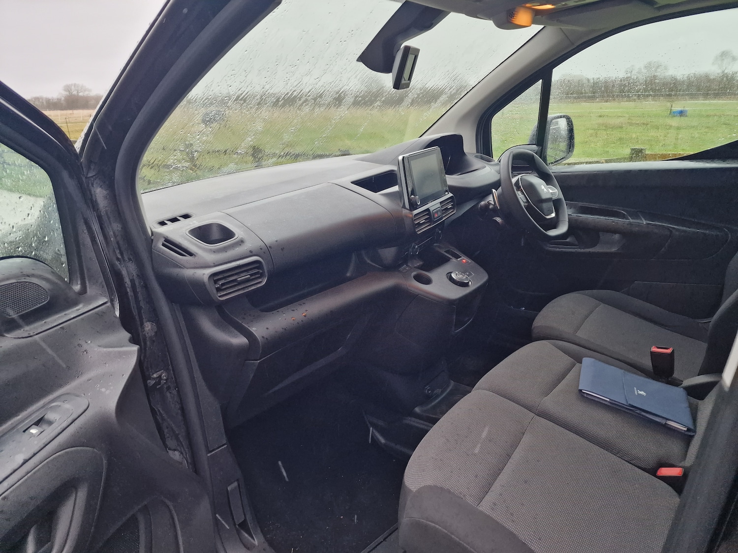 Used Peugeot Partner 2021 for sale - 76881992: Photo 18