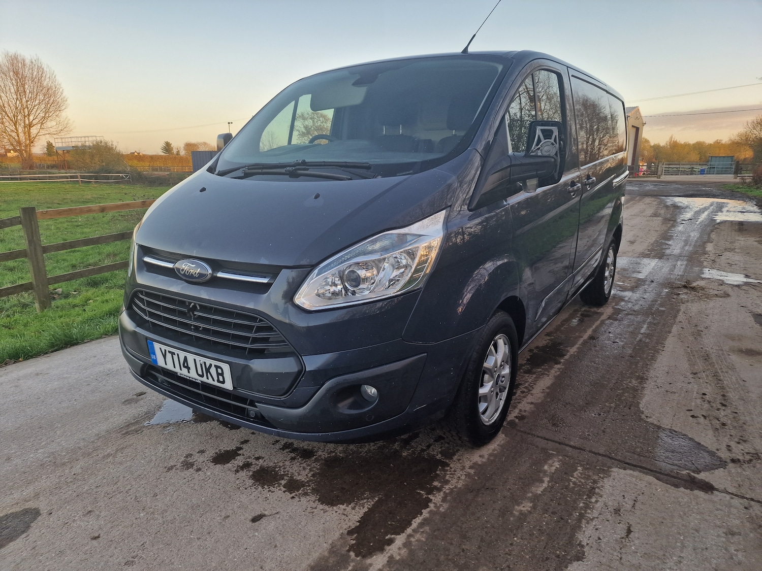 Used Ford Transit Custom 2014 for sale - 76611326: Photo 1