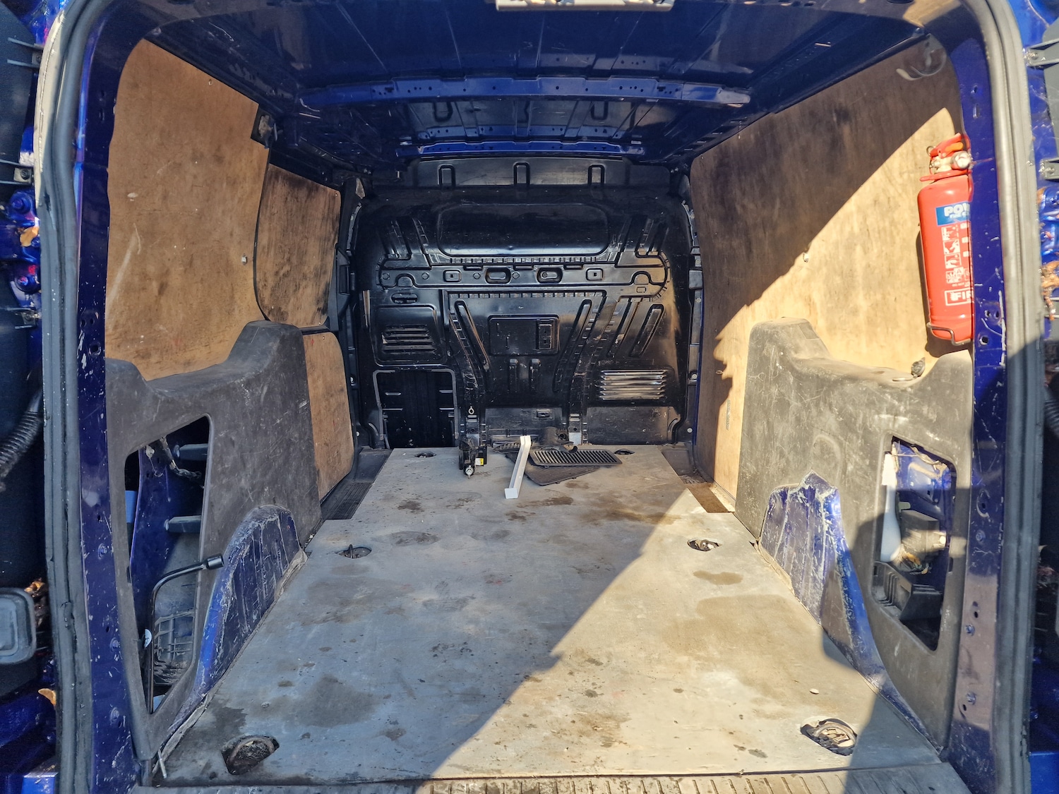 Used Ford Transit Connect 2014 for sale - 76627425: Photo 14