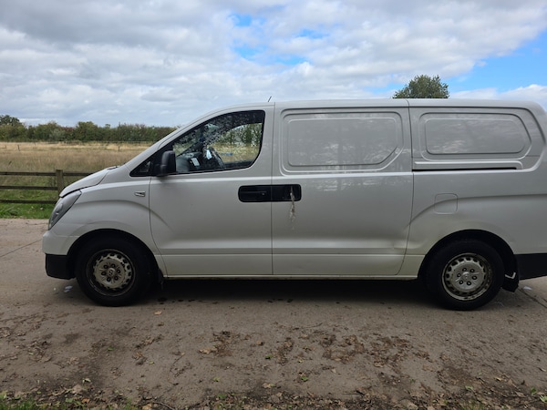 Used Hyundai Iload 2014 for sale - 76027852: Photo 8