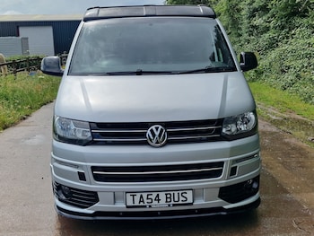 Used Volkswagen Transporter Shuttle 2004 for sale - 78840010: Photo