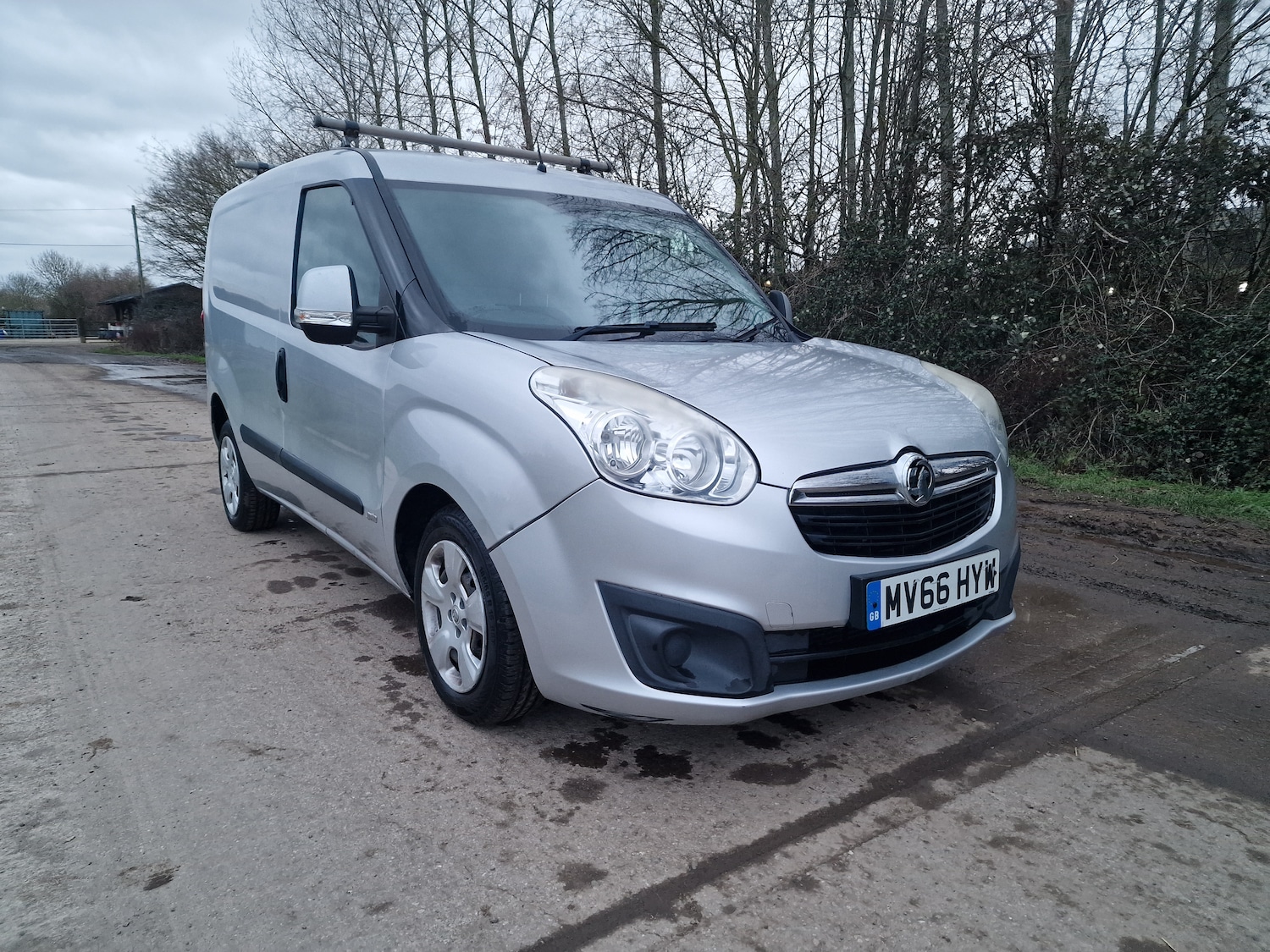 Used Vauxhall Combo 2016 for sale - 77420289: Photo 2