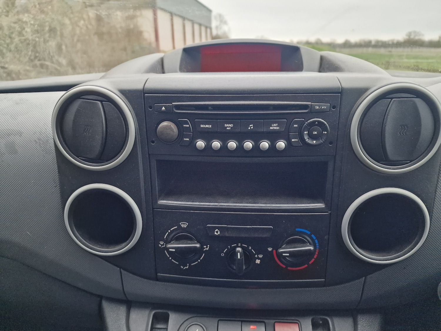 Used Citroen Berlingo 2011 for sale - 77789493: Photo 12