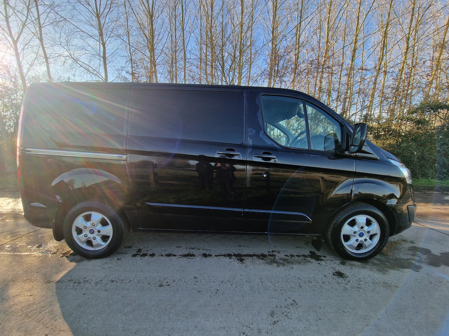 Used Ford Transit Custom 2015 for sale - 76663132: Photo 4