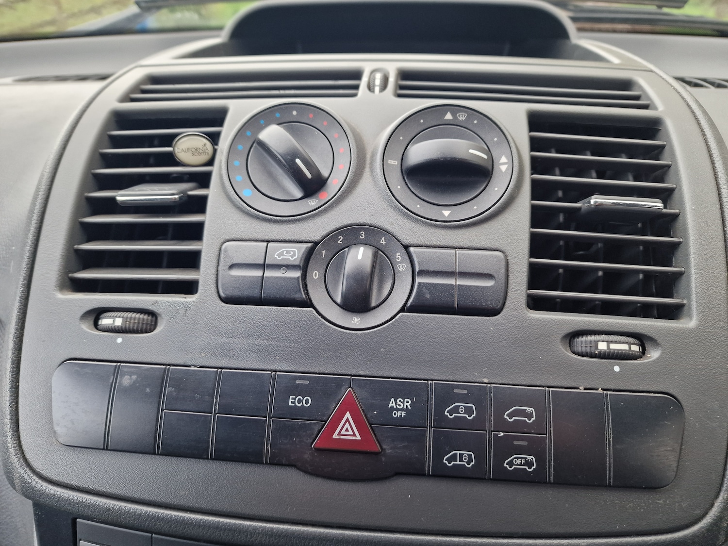 Used Mercedes-Benz Vito 2012 for sale - 77878779: Photo 21