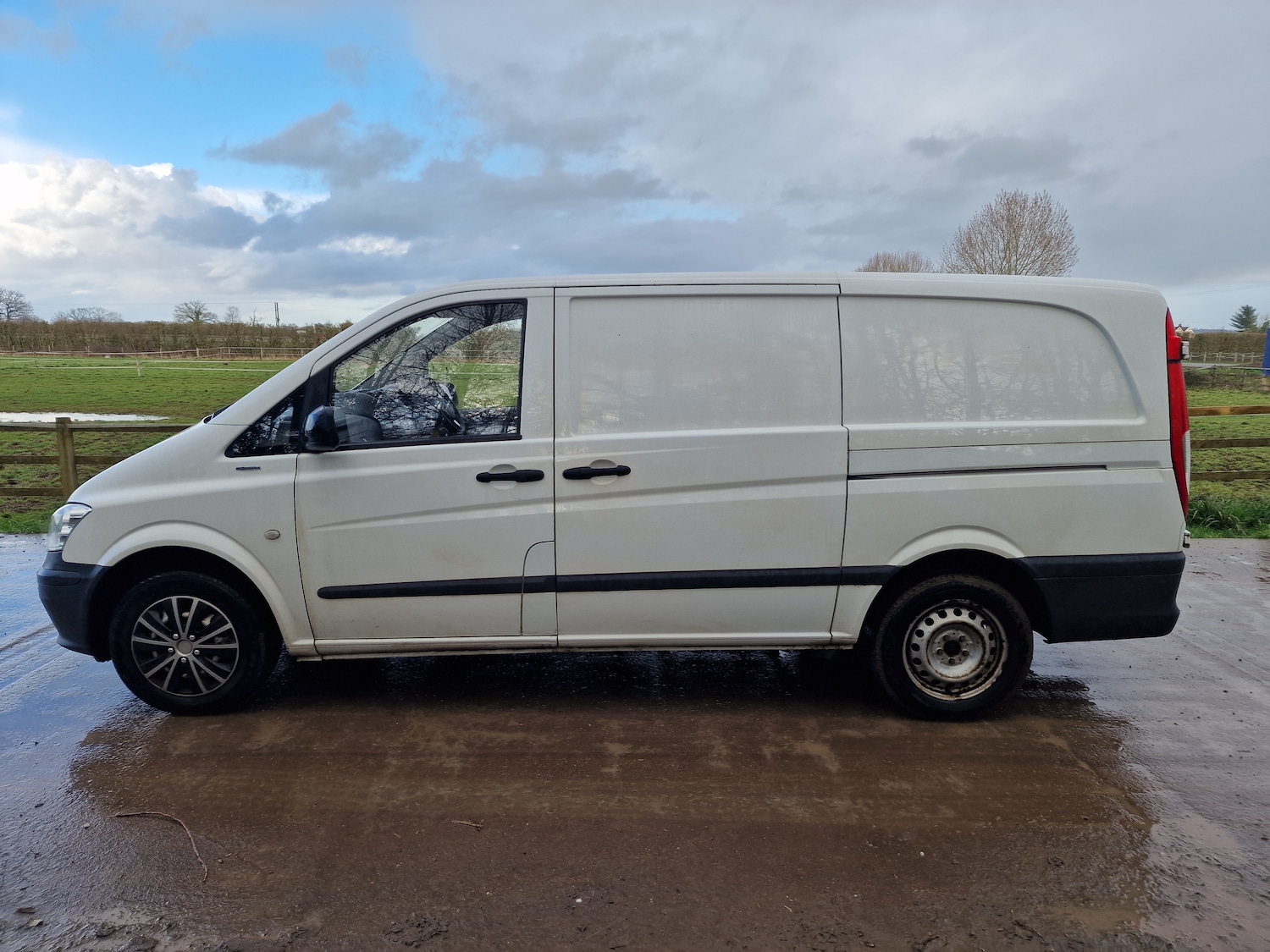 Used Mercedes-Benz Vito 2012 for sale - 77878779: Photo 9