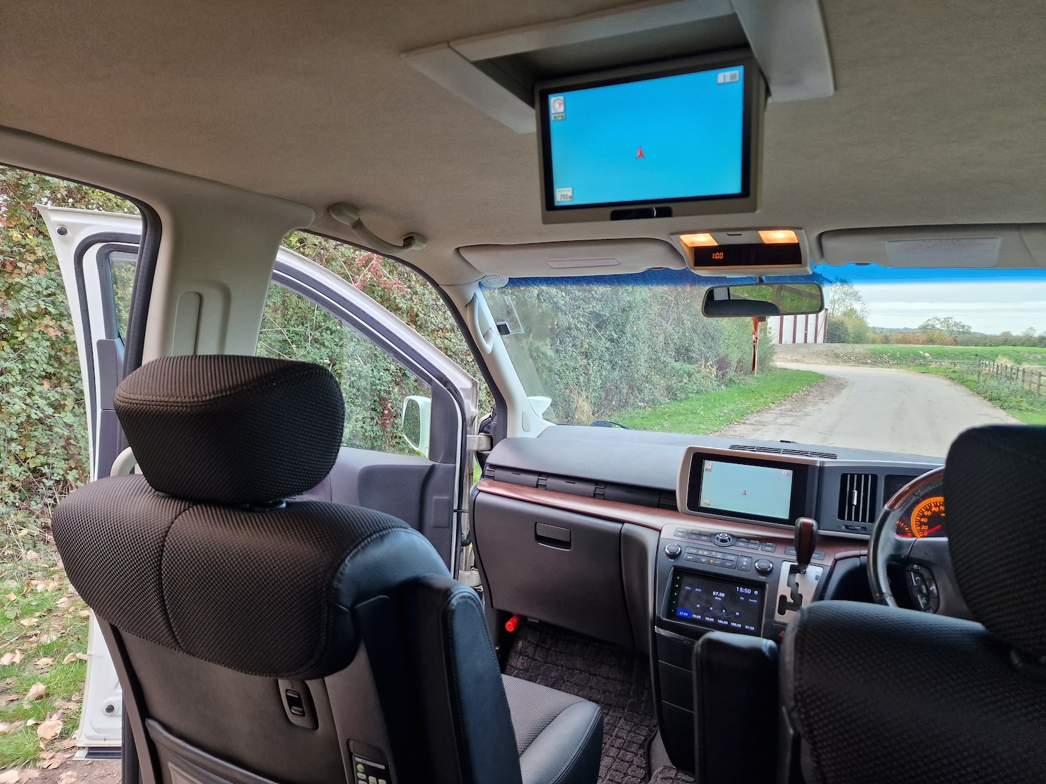 Used Nissan Elgrand 2021 for sale - 76694122: Photo 16