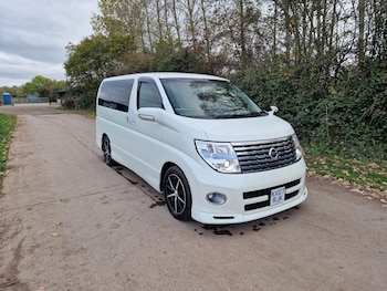 Used Nissan Elgrand 2021 for sale - 76694122: Photo