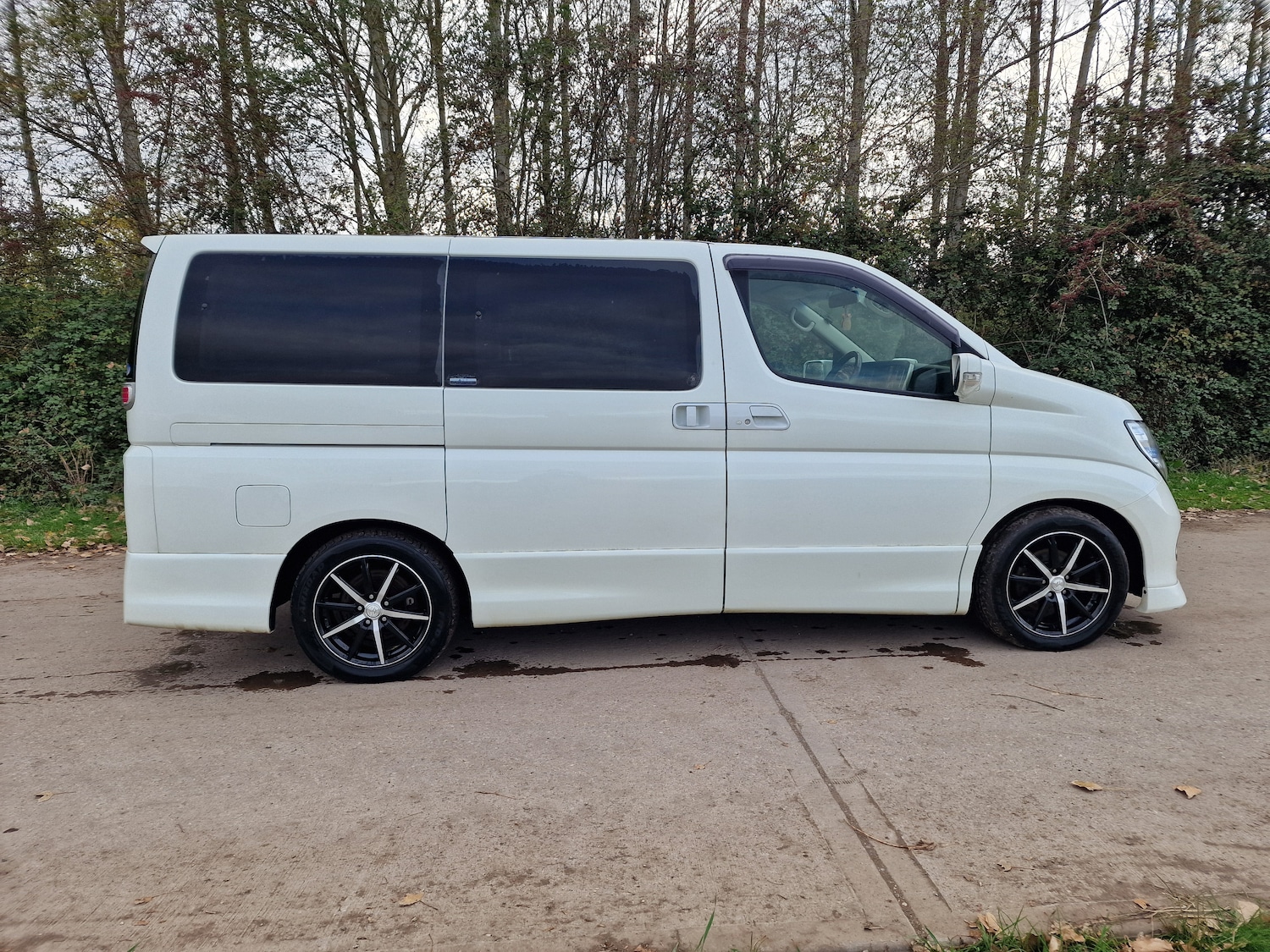 Used Nissan Elgrand 2021 for sale - 76694122: Photo 4