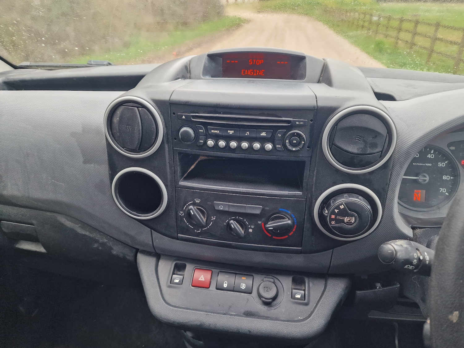 Used Peugeot Partner 2017 for sale - 77845444: Photo 18