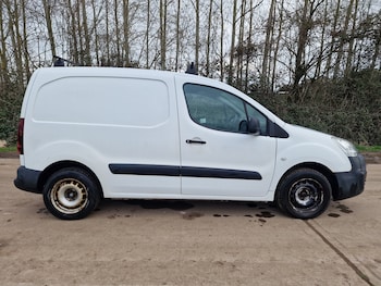 Used Peugeot Partner 2017 for sale - 77845444: Photo