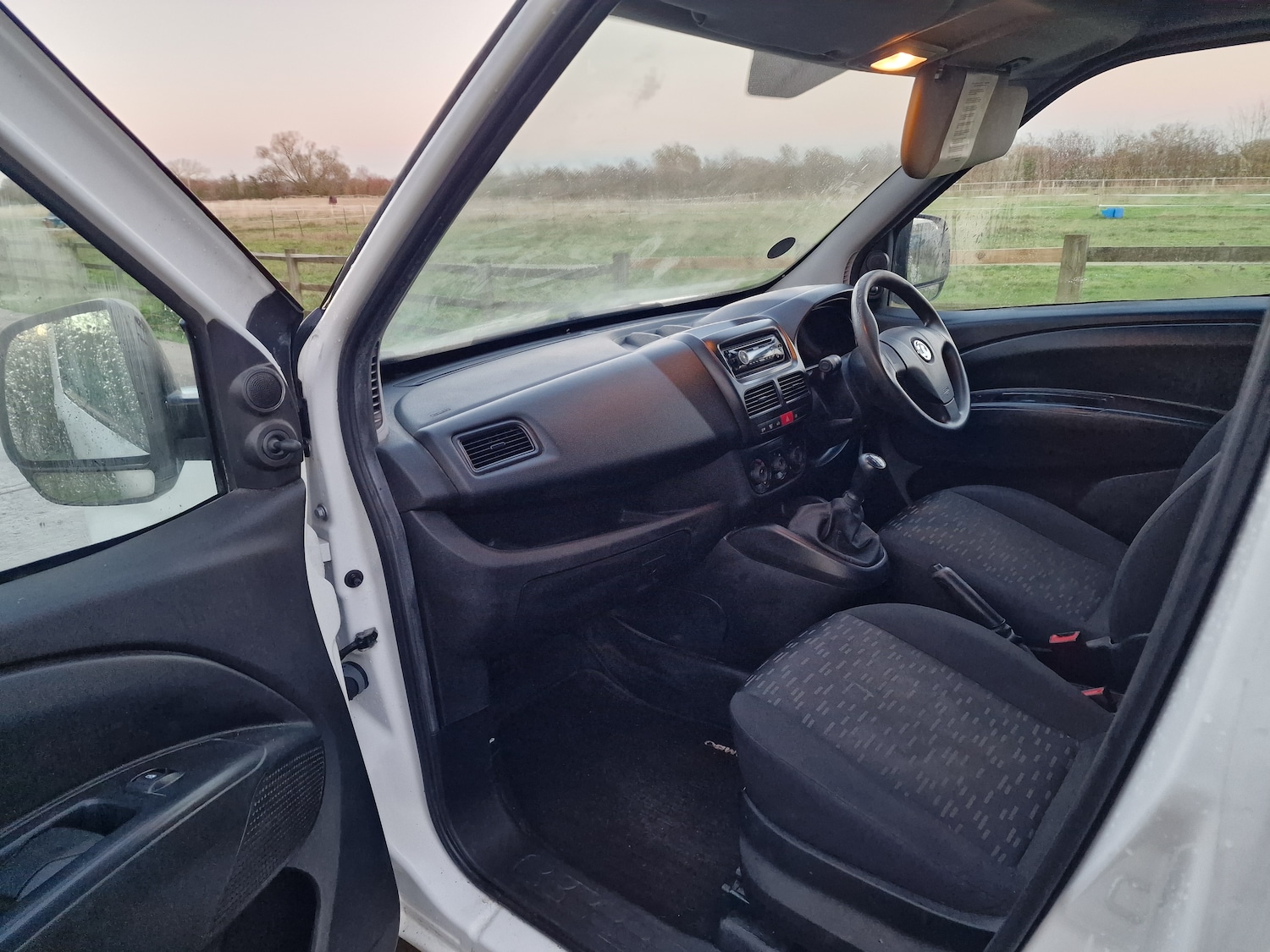 Used Vauxhall Combo 2018 for sale - 76697276: Photo 15