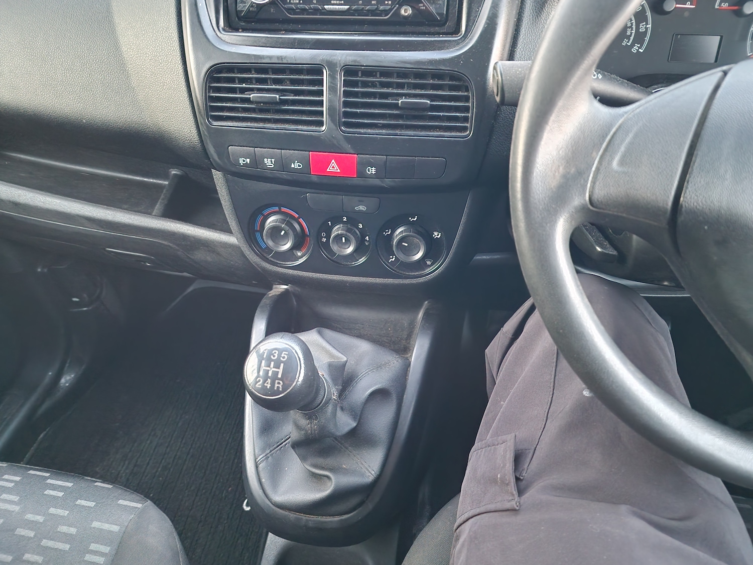 Used Vauxhall Combo 2018 for sale - 76697276: Photo 16