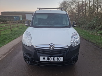 Used Vauxhall Combo 2018 for sale - 76697276: Photo