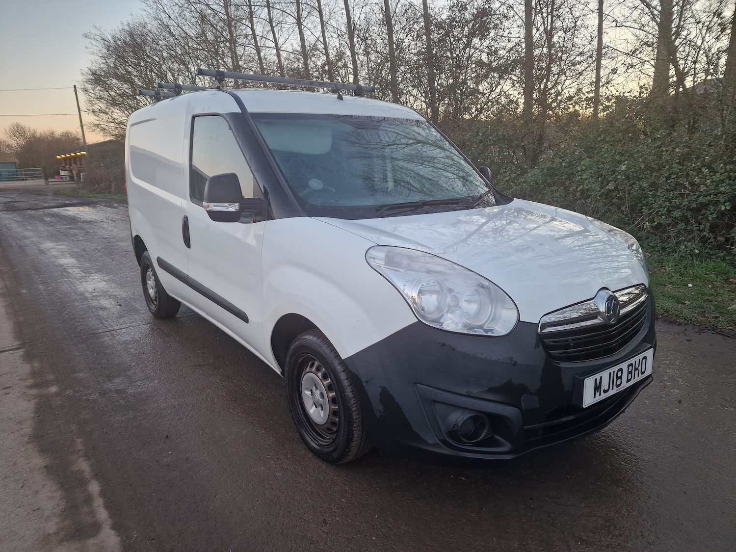 Used Vauxhall Combo 2018 for sale - 76697276: Photo 2