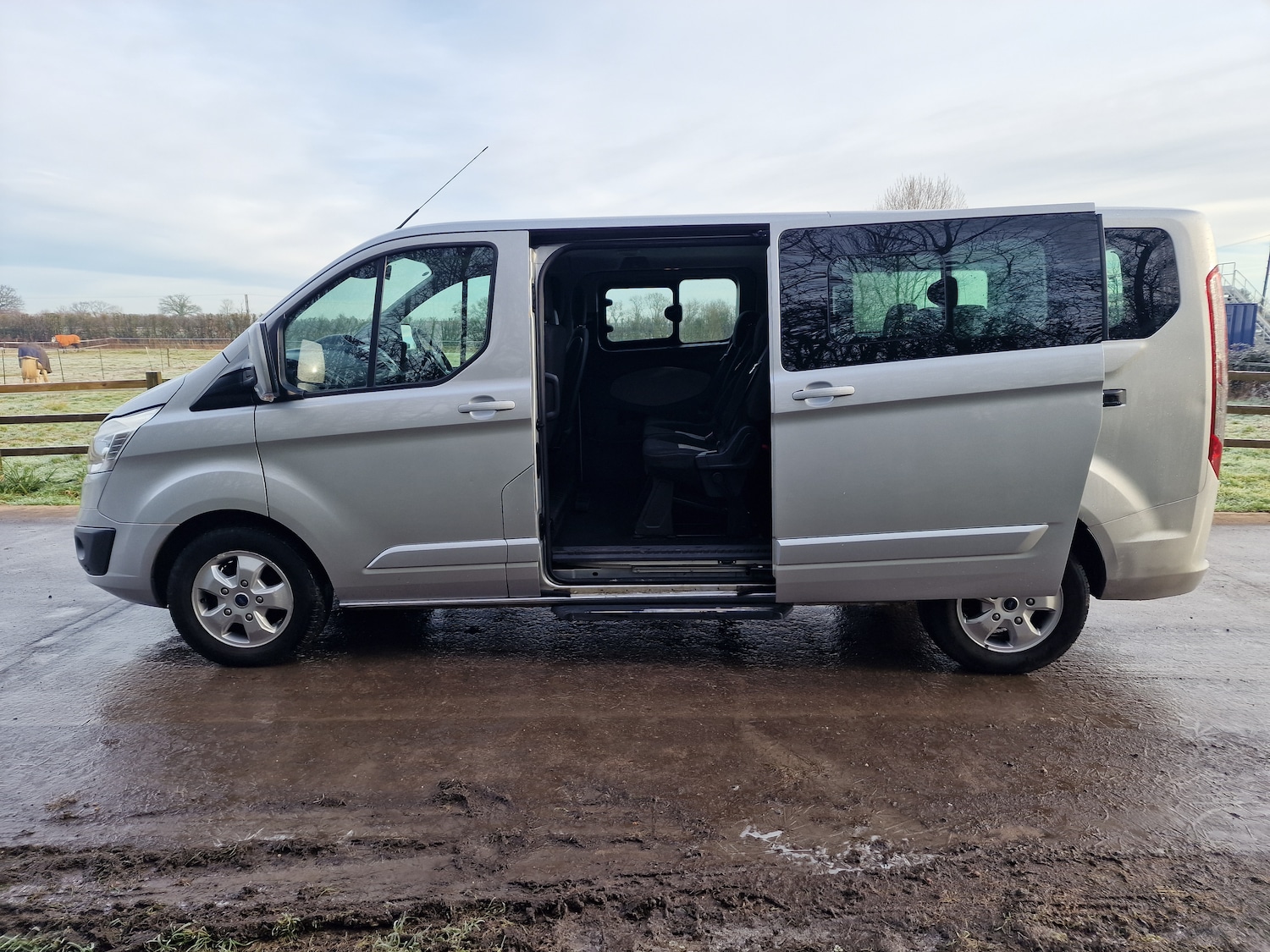 Used Ford Tourneo Custom 2016 for sale - 77210321: Photo 10