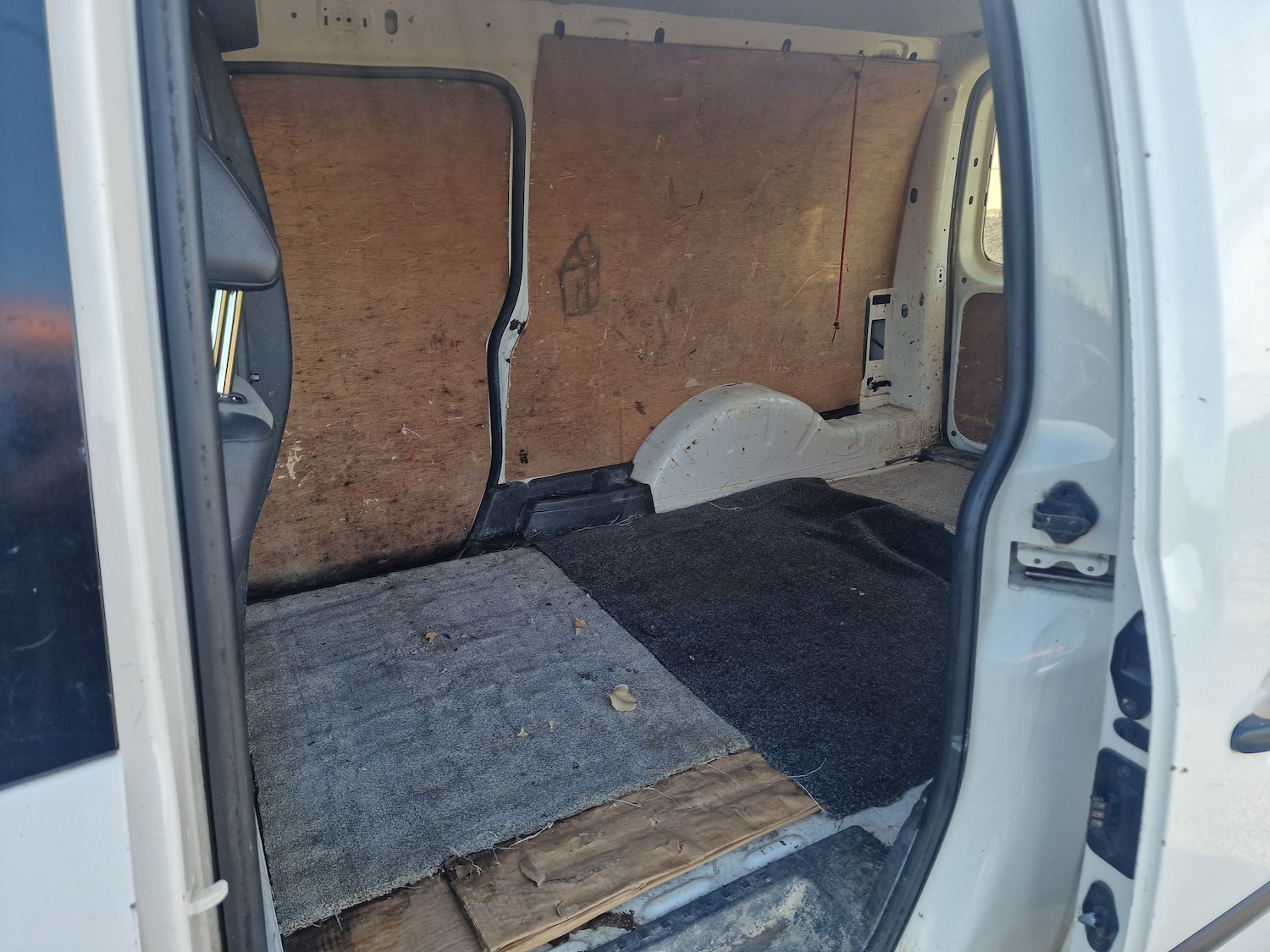 Used Volkswagen Caddy Maxi 2013 for sale - 77718955: Photo 10