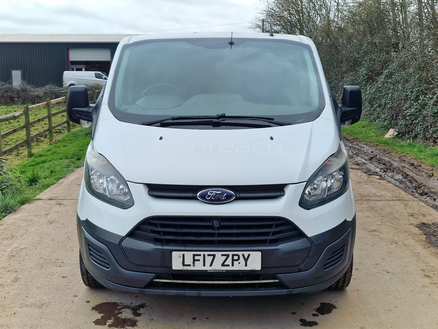 Used Ford Transit Custom 2017 for sale - 77872328: Photo 2