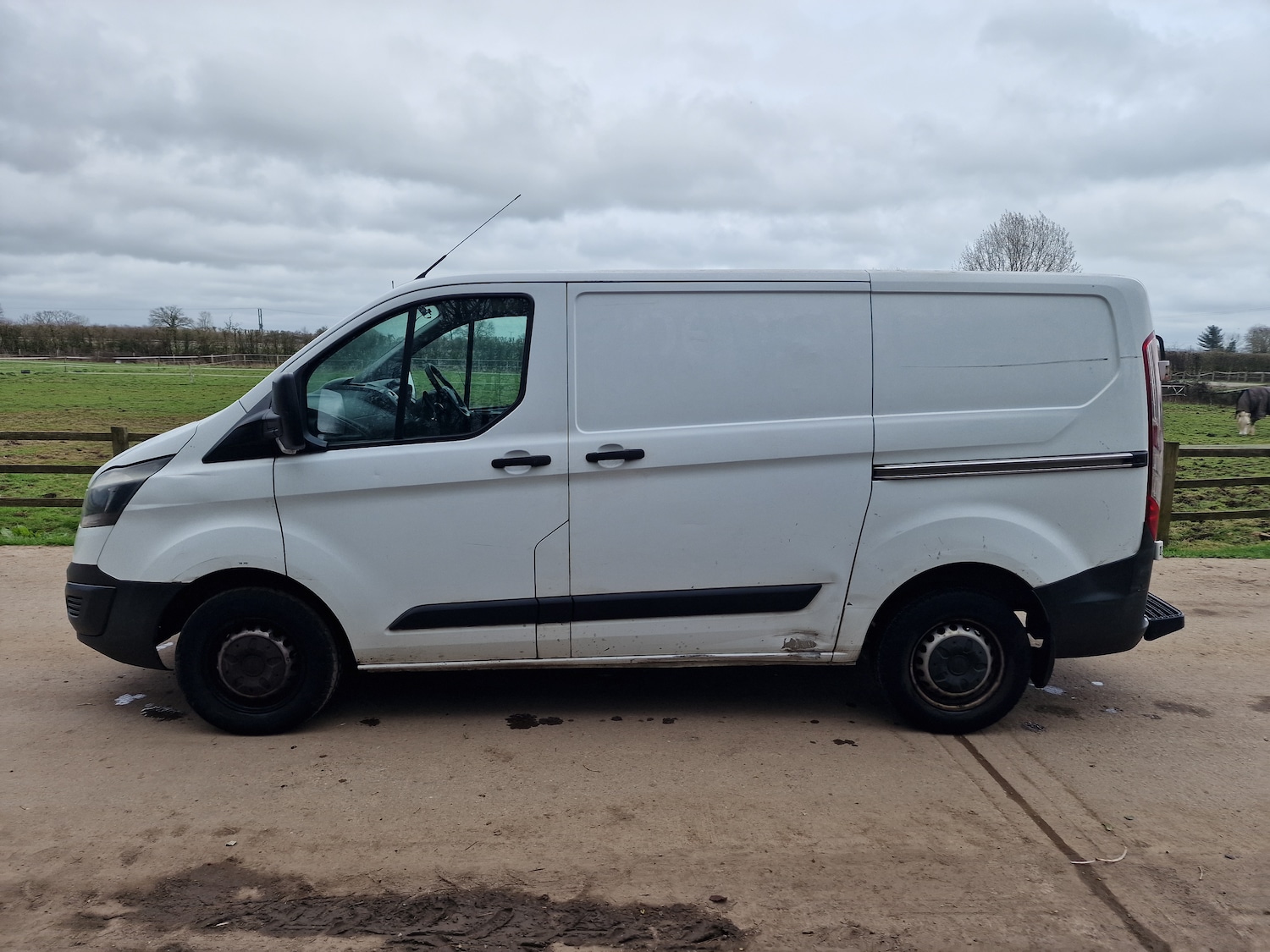 Used Ford Transit Custom 2017 for sale - 77872328: Photo 8
