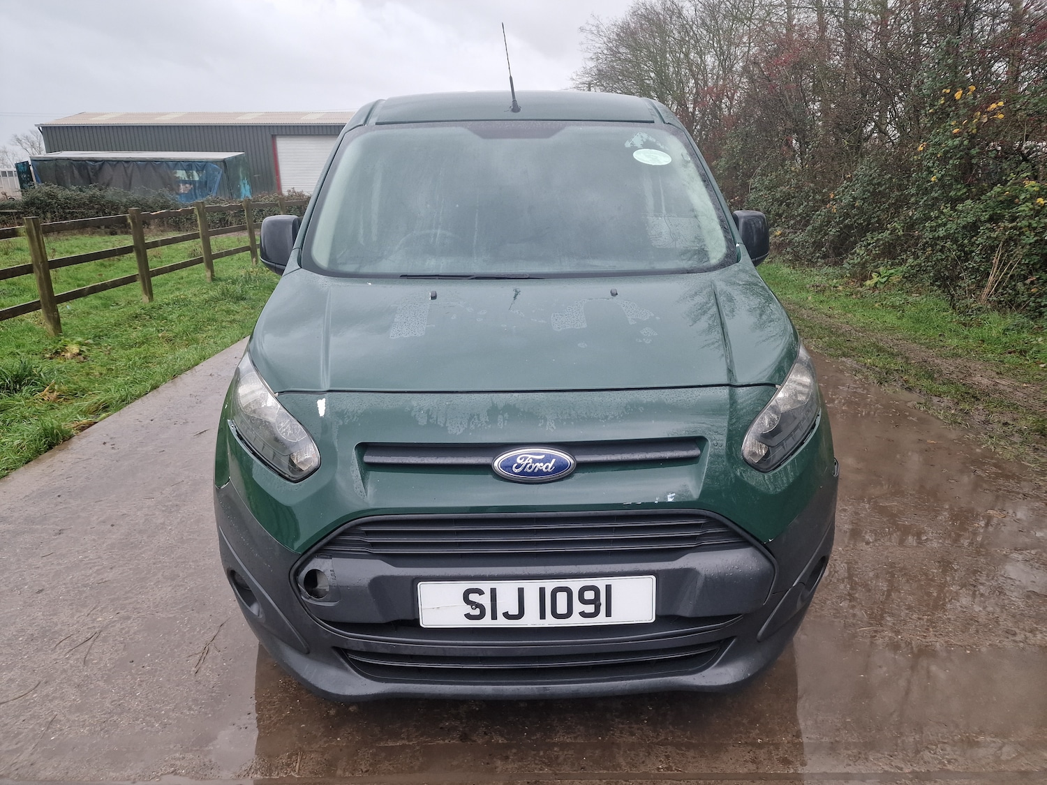Used Ford Transit Connect 2015 for sale - 76957049: Photo 1