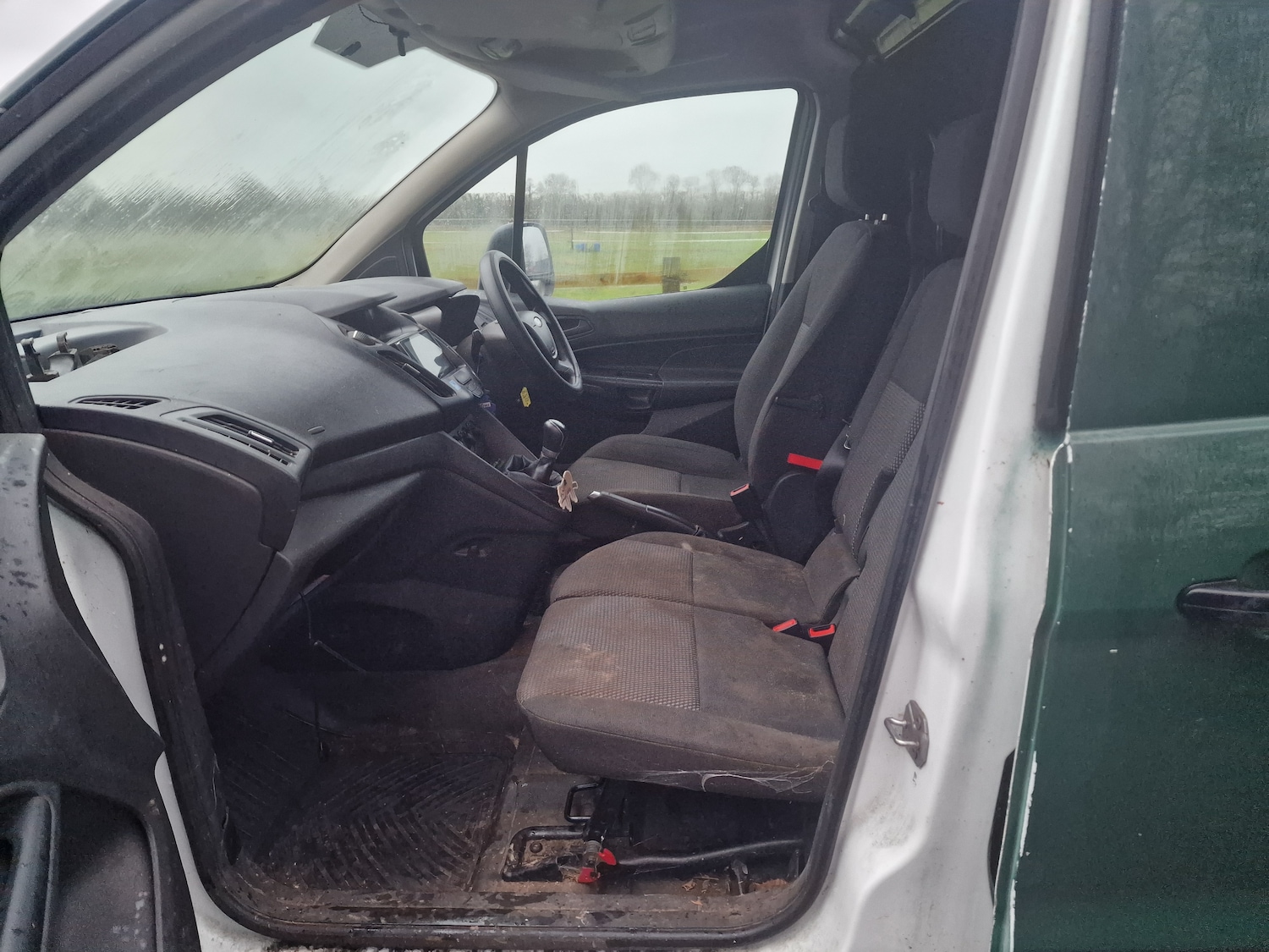 Used Ford Transit Connect 2015 for sale - 76957049: Photo 13