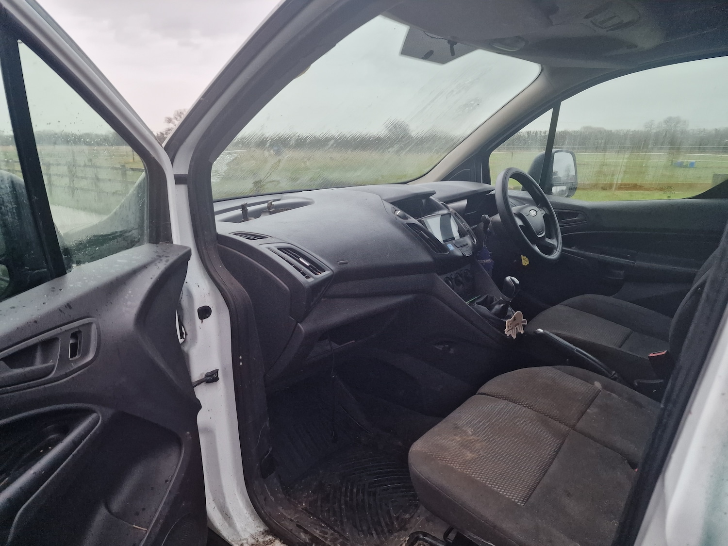 Used Ford Transit Connect 2015 for sale - 76957049: Photo 17