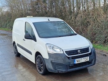Used Peugeot Partner 2017 for sale - 77571173: Photo