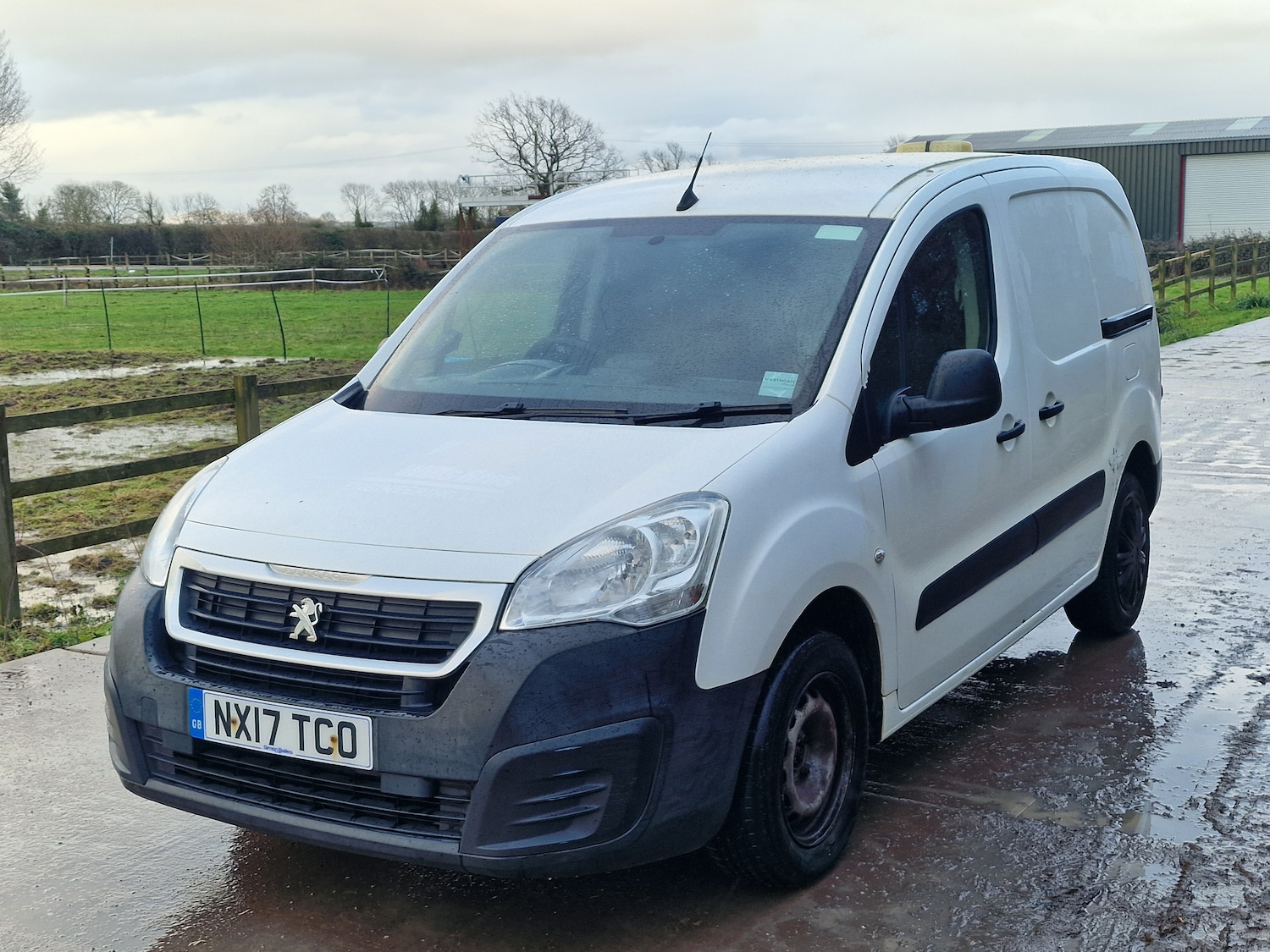 Used Peugeot Partner 2017 for sale - 77571173: Photo 3