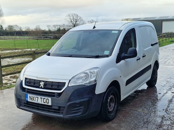 Used Peugeot Partner 2017 for sale - 77571173: Photo