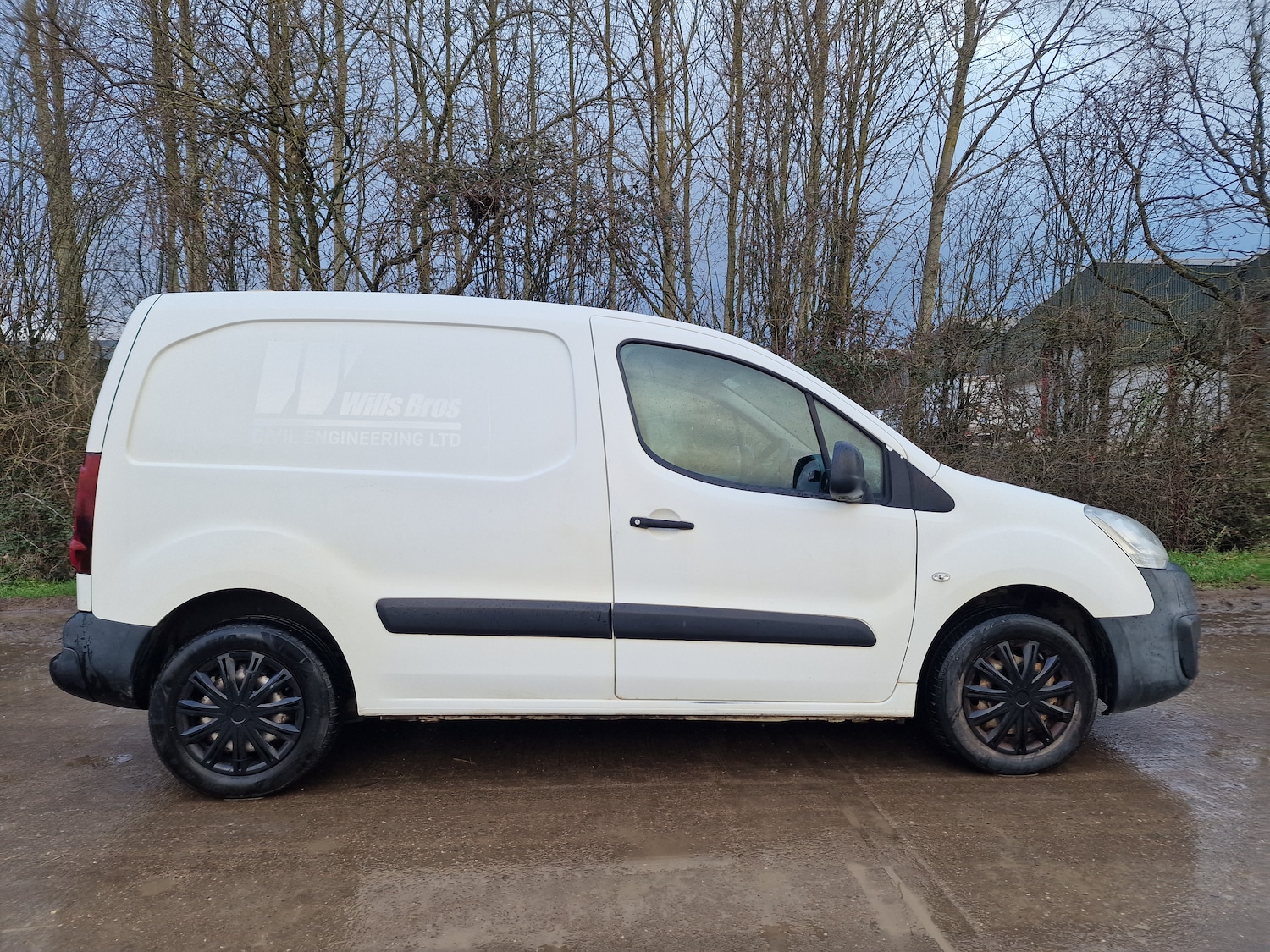 Used Peugeot Partner 2017 for sale - 77571173: Photo 4