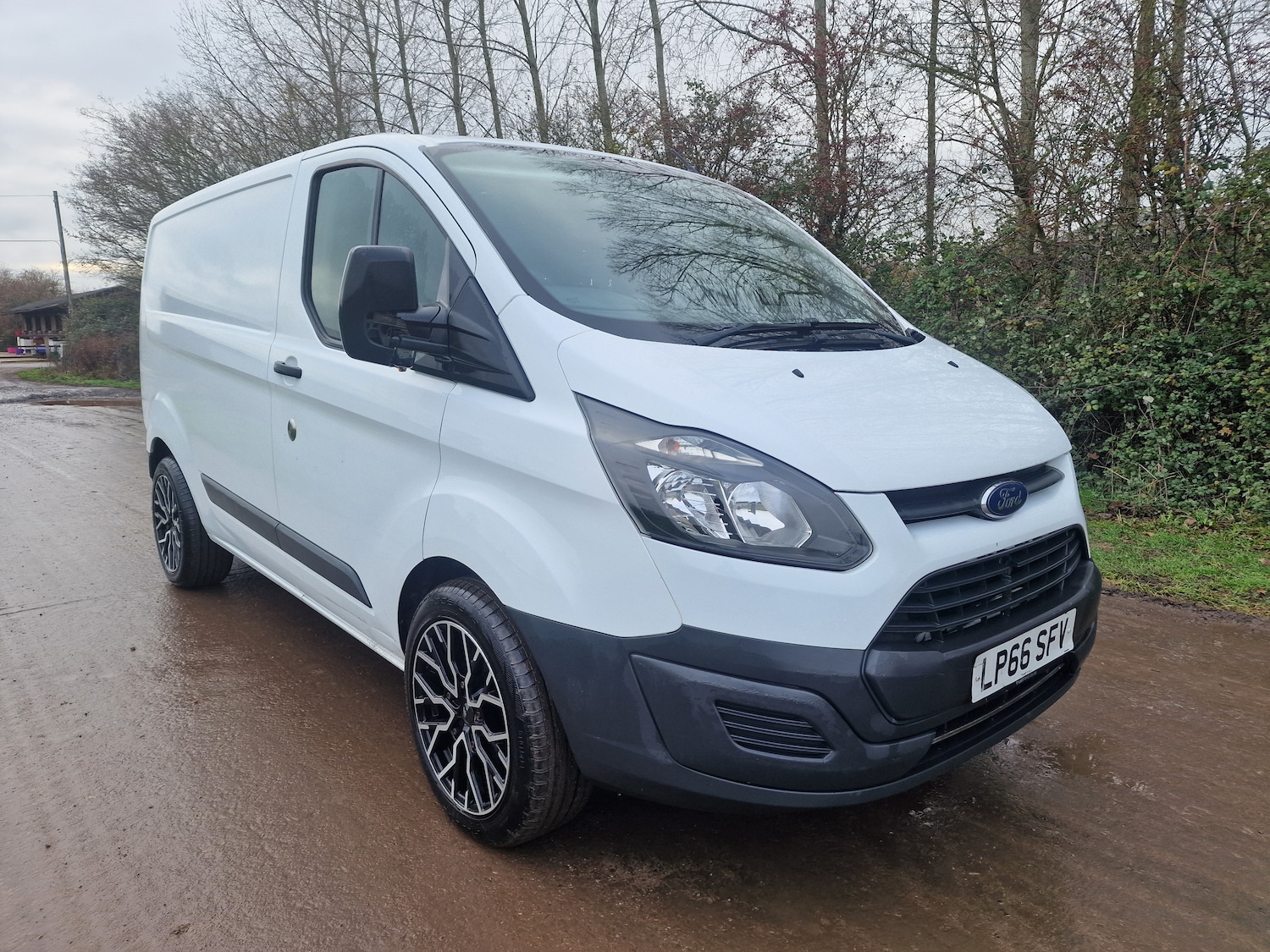 Used Ford Transit Custom 2017 for sale - 76692889: Photo 1