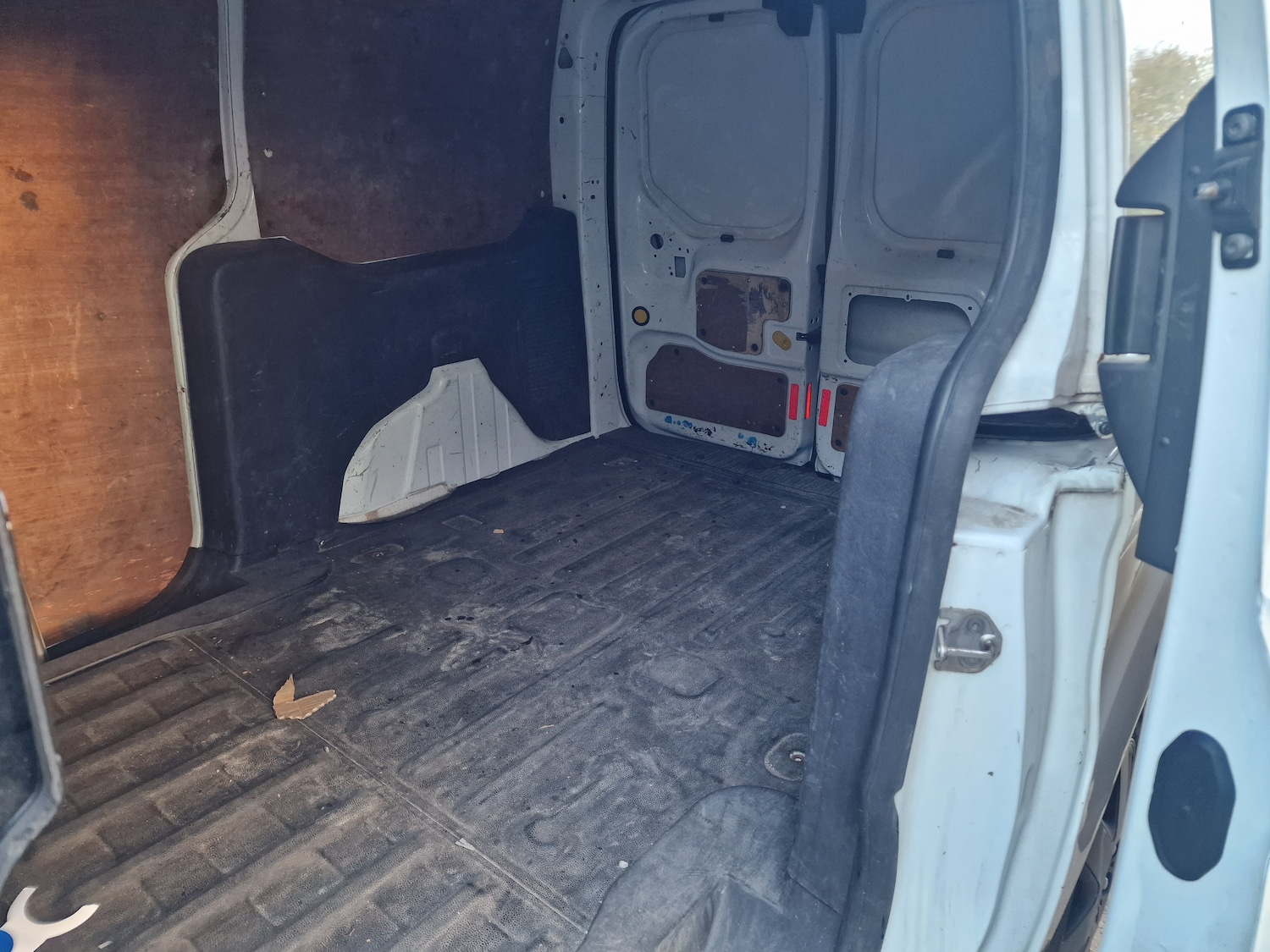 Used Ford Transit Connect 2014 for sale - 76415640: Photo 14