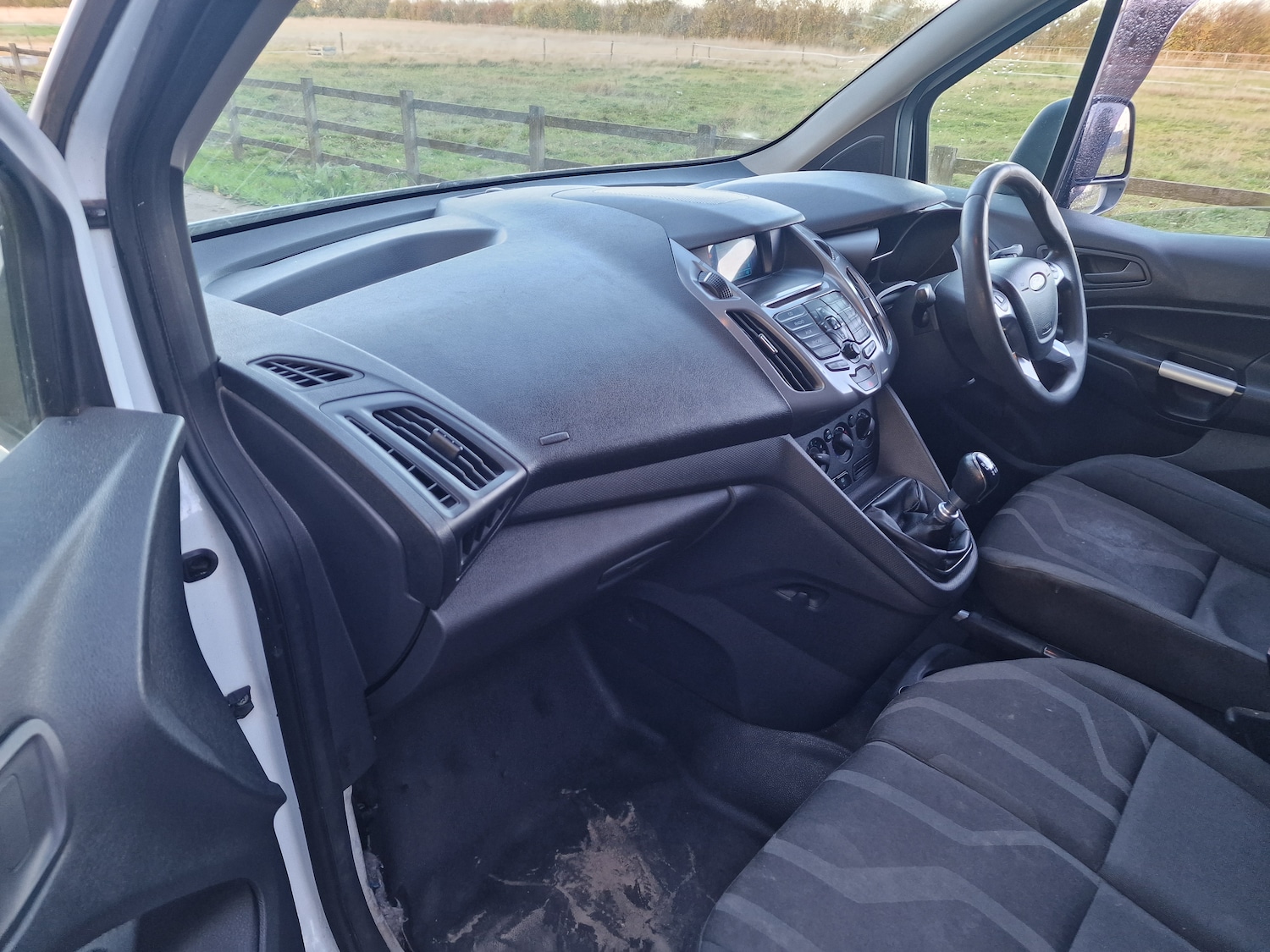 Used Ford Transit Connect 2014 for sale - 76415640: Photo 16