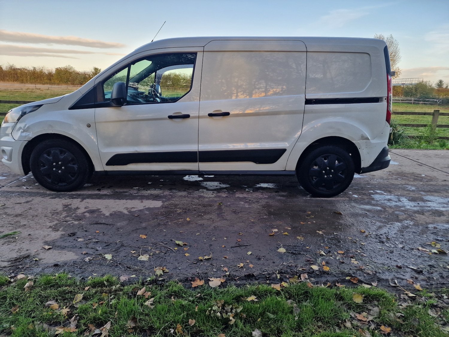Used Ford Transit Connect 2014 for sale - 76415640: Photo 9