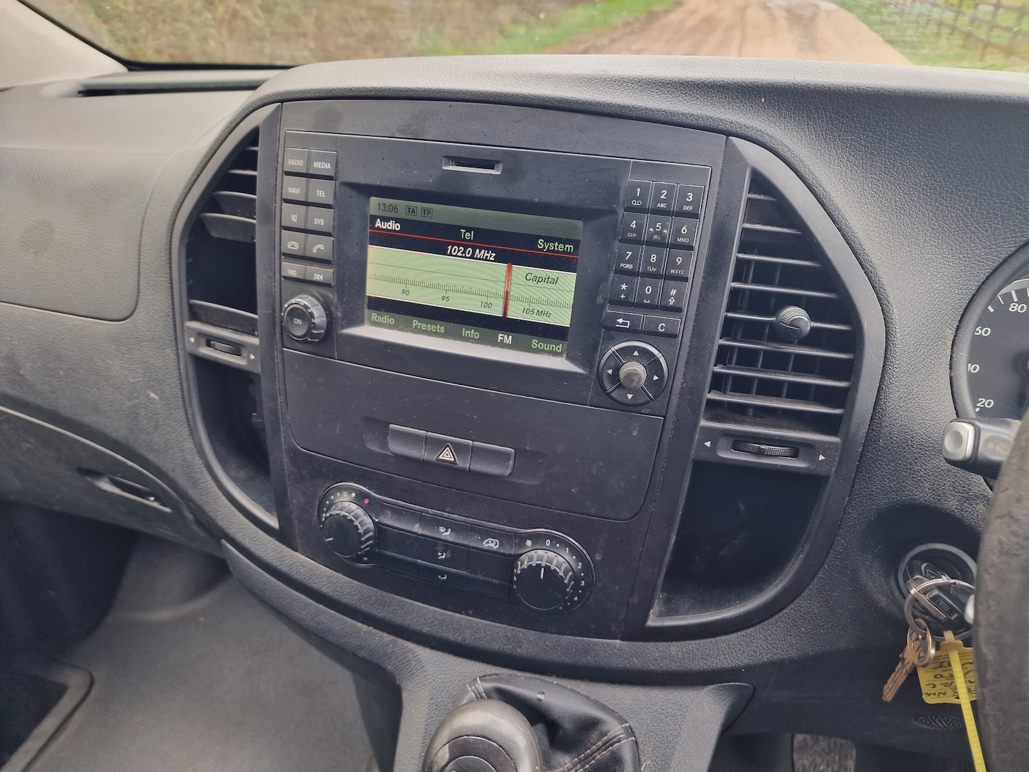 Used Mercedes-Benz Vito 2018 for sale - 77845442: Photo 10