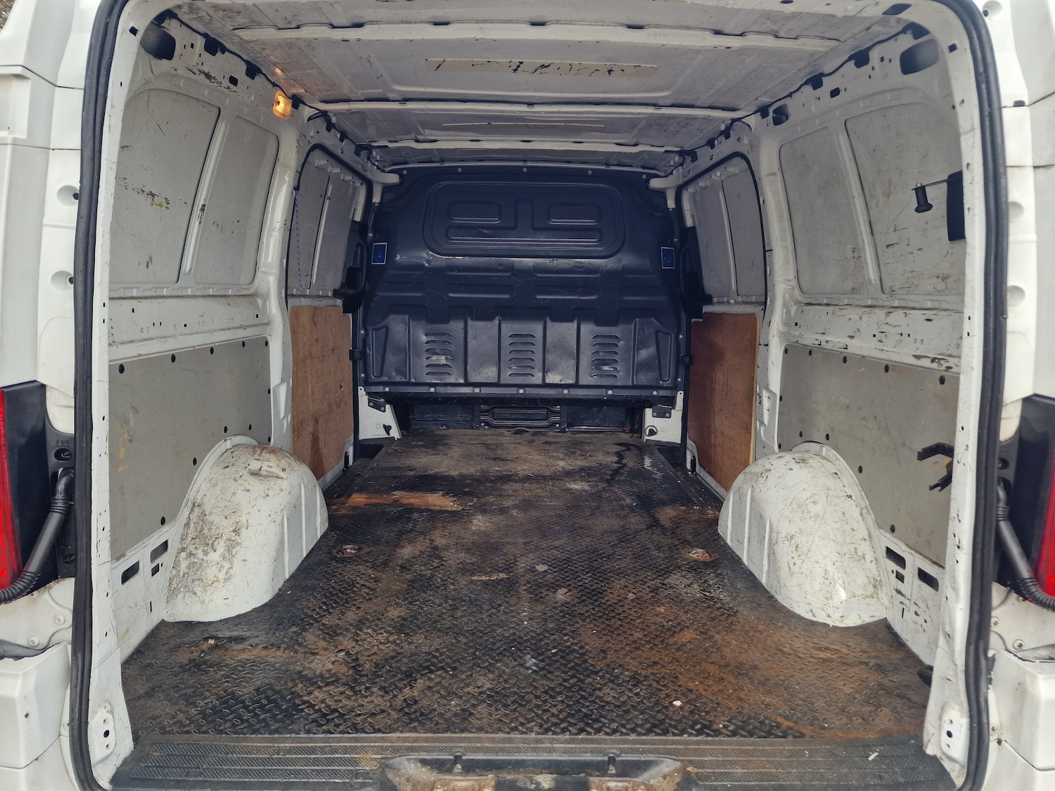 Used Mercedes-Benz Vito 2018 for sale - 77845442: Photo 11