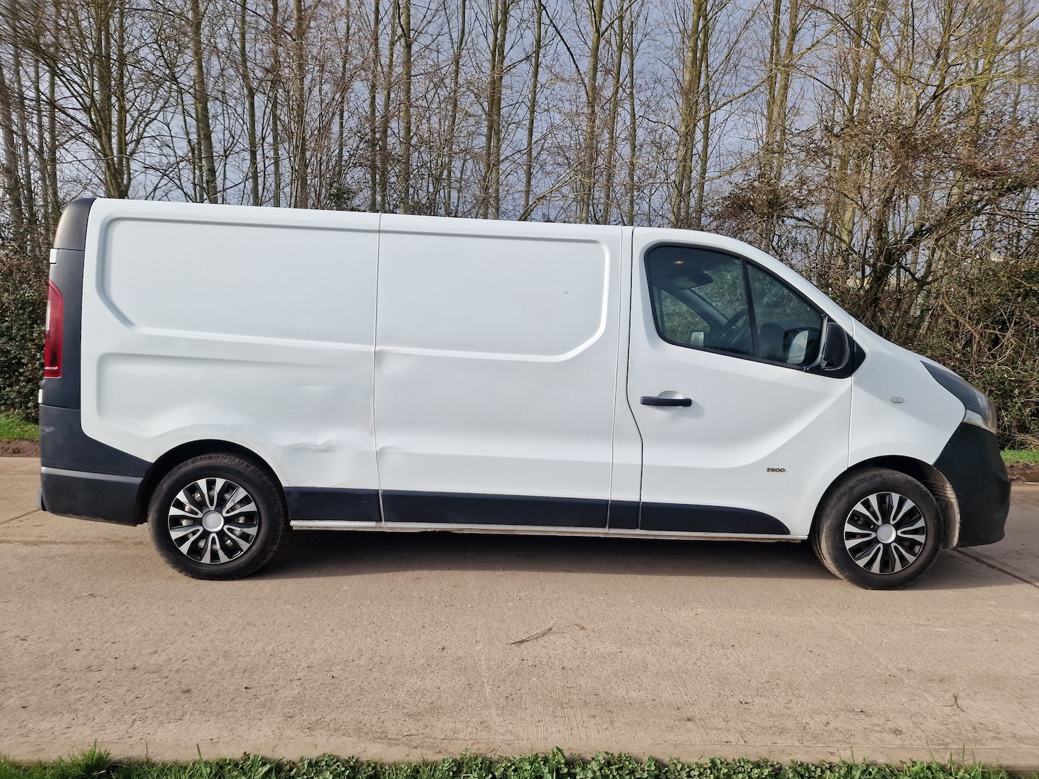 Used Vauxhall Vivaro 2015 for sale - 77845439: Photo 4