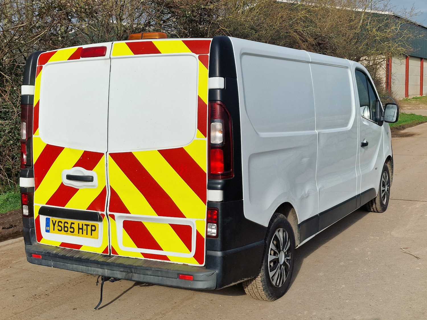 Used Vauxhall Vivaro 2015 for sale - 77845439: Photo 5