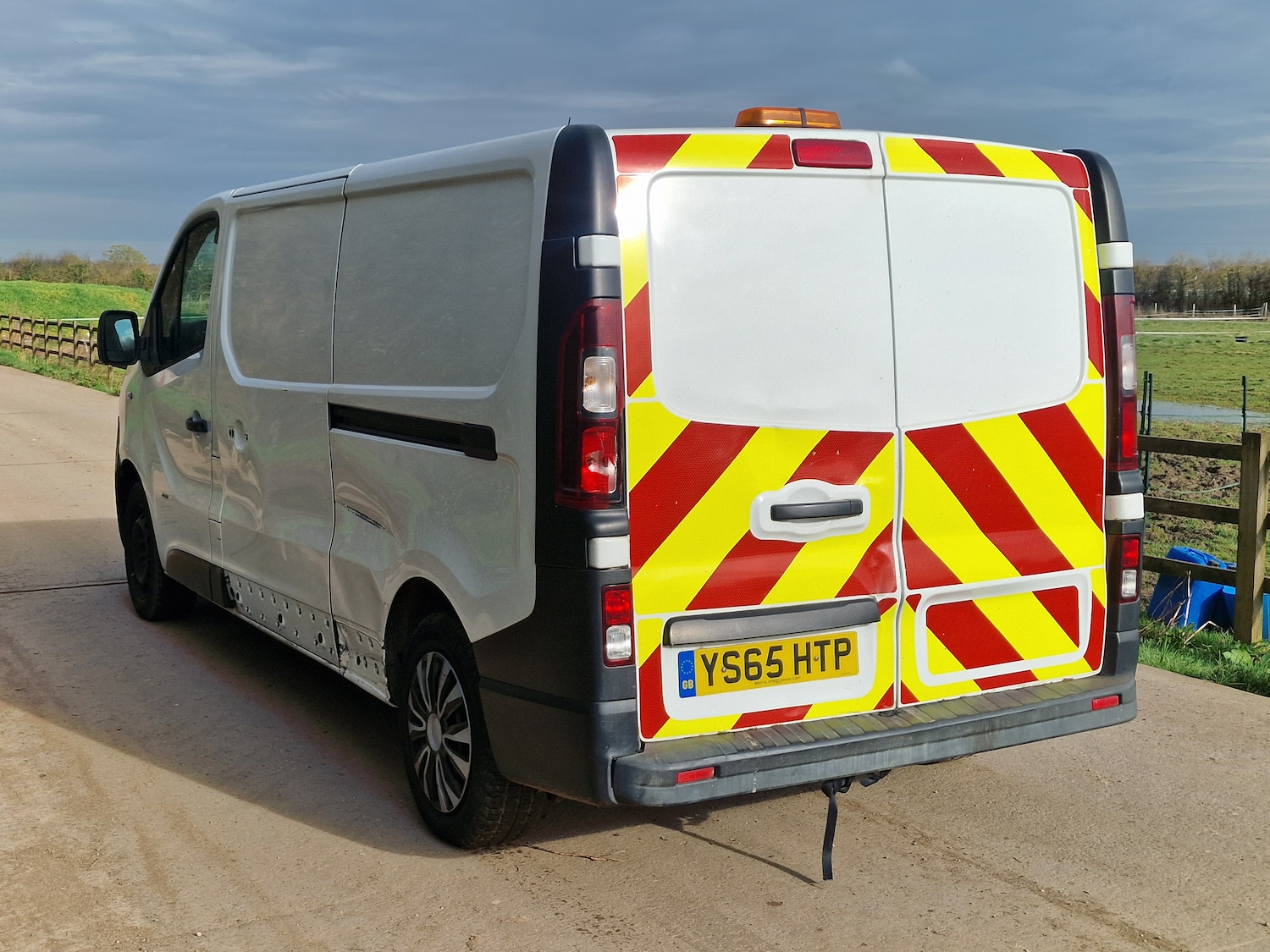 Used Vauxhall Vivaro 2015 for sale - 77845439: Photo 8