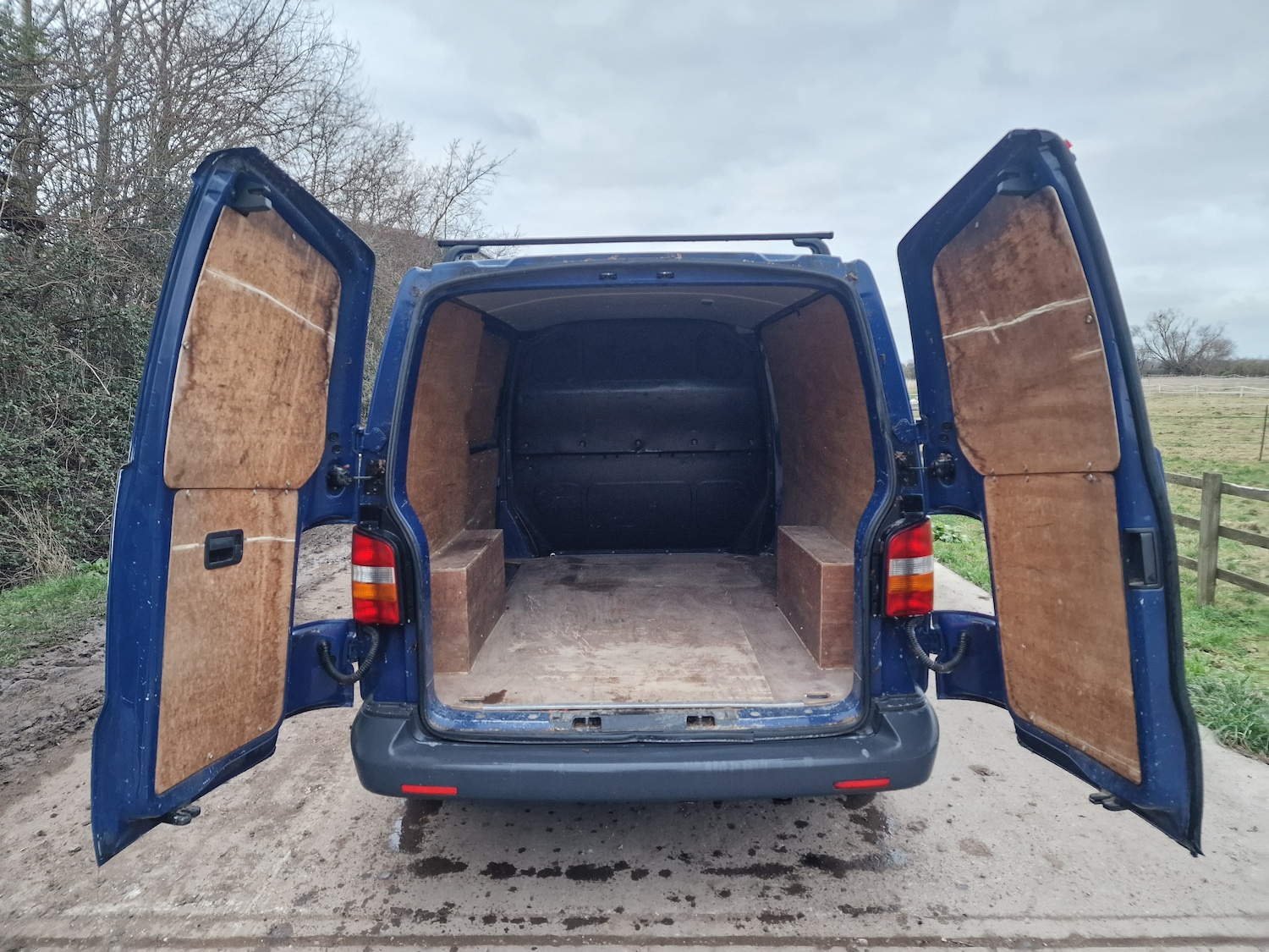 Used Volkswagen Transporter 2007 for sale - 77077838: Photo 6