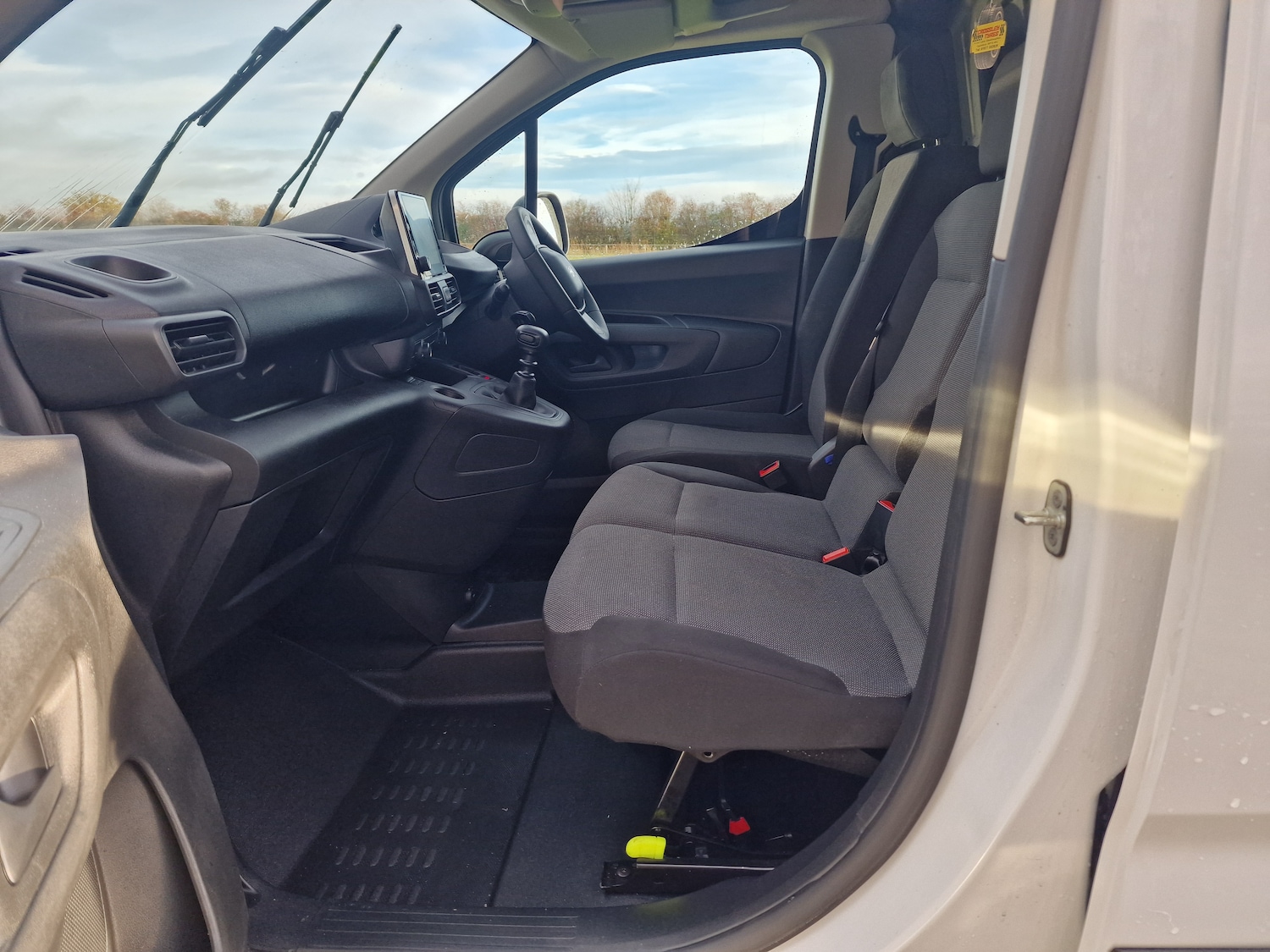 Used Peugeot Partner 2023 for sale - 76763349: Photo 17