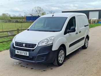 Used Peugeot Partner 2018 for sale - 78272477: Photo